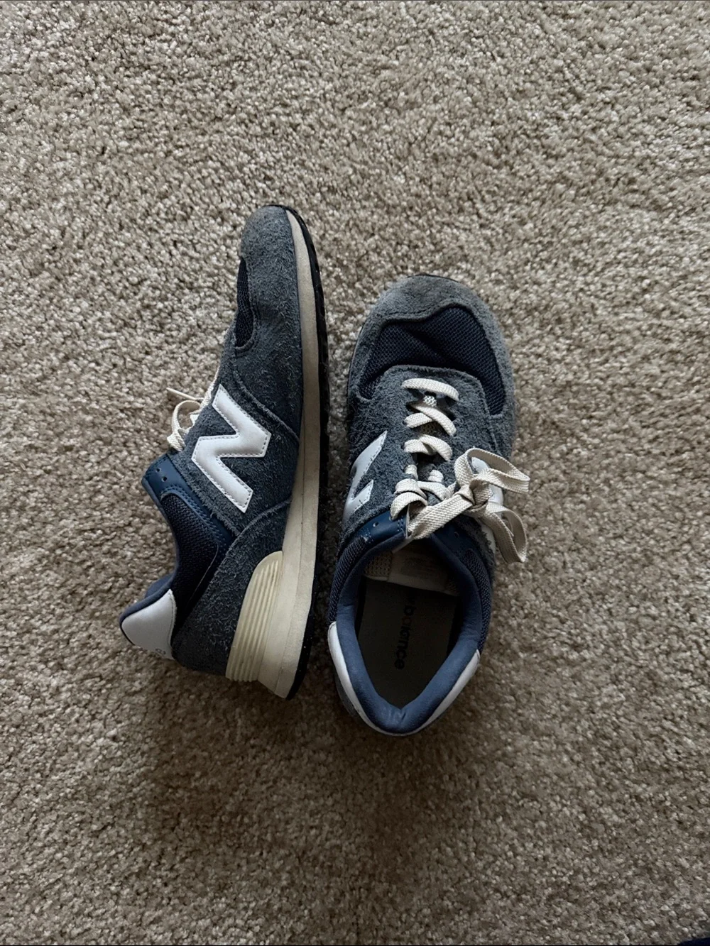 New Balance Men's Grey and Navy Athletic Sneakers